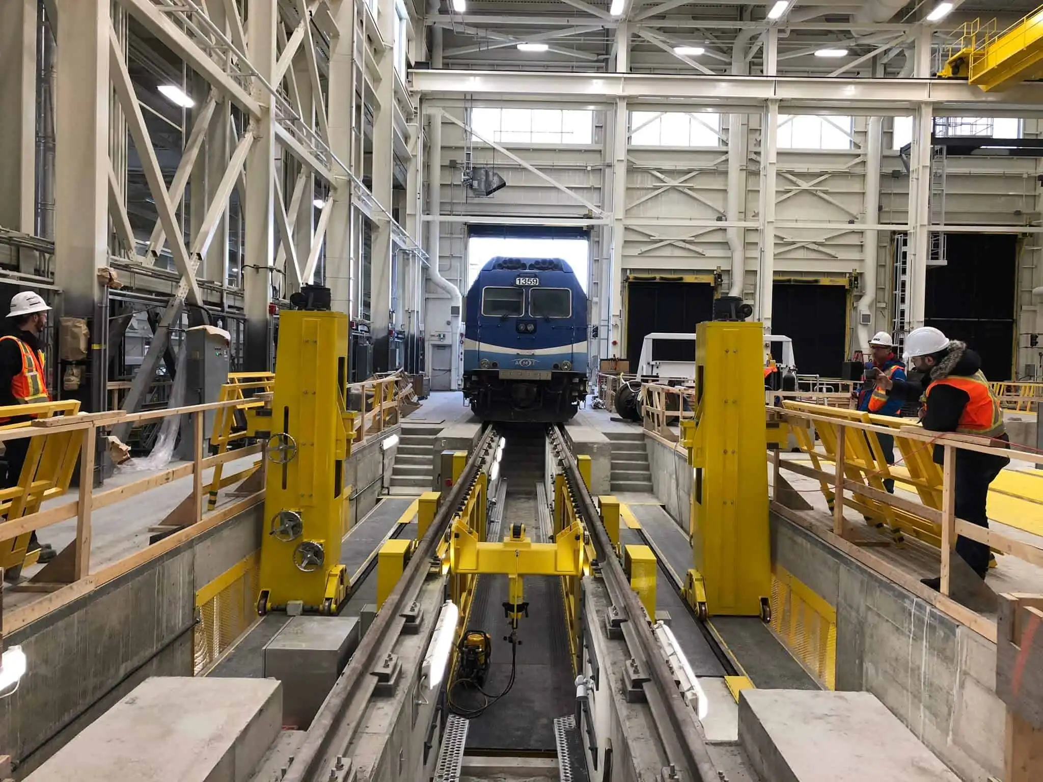 What are the key components in train maintenance equipment