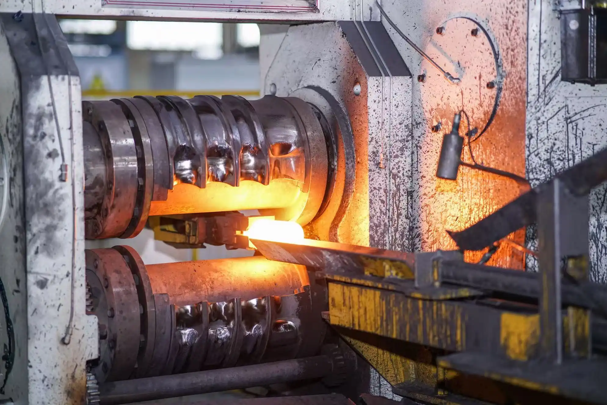 What is the difference between forged and machined camshafts?